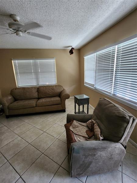 Photo - 104 Westbury E Unidad 104