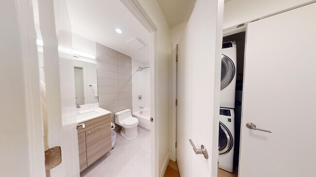 Photo - 1065 Commonwealth Ave