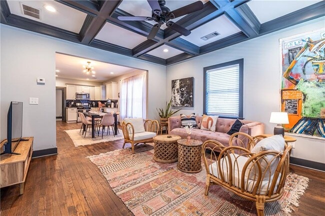 Photo - 988 Mayson Turner Rd NW