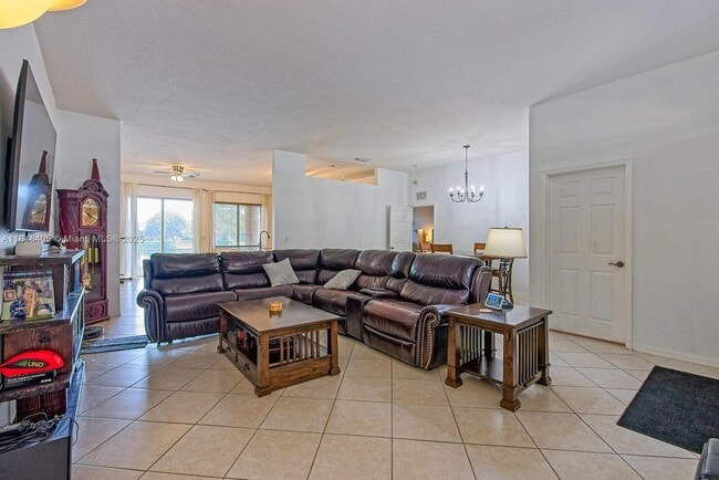 Photo - 1921 SE 16th Ave