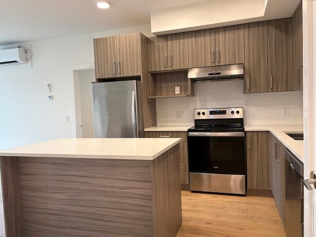 Photo - 1036 Coronation Ave Unit 202