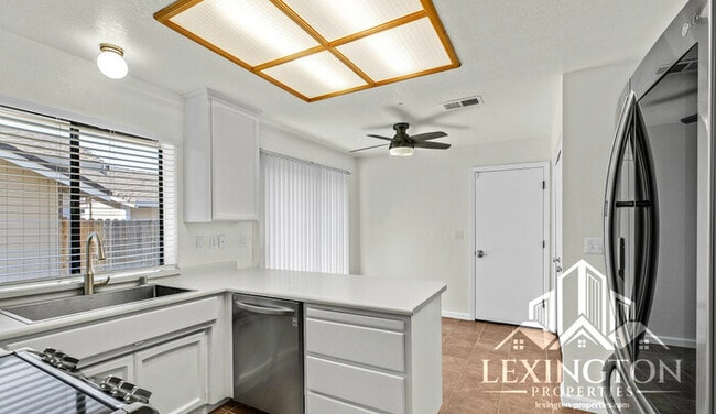 Photo - Stunning, 3-Bedroom, 2-Bathroom Home in Antelope!