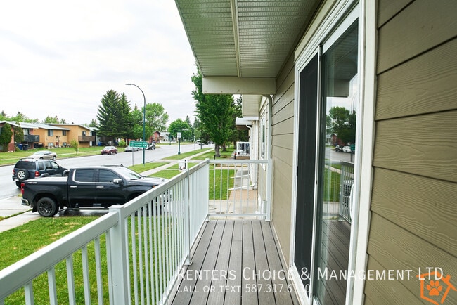 Photo - Pet Friendly Townhouse, No Lawn Care Respo...