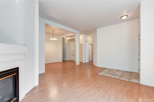 Photo - 4439 248th Ln SE