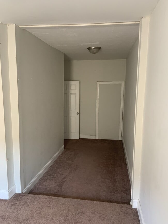 Photo - 1422 Emerick St