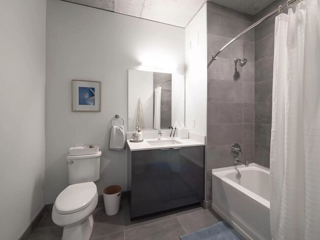 Photo - 330 W Grand Ave Unit 1506