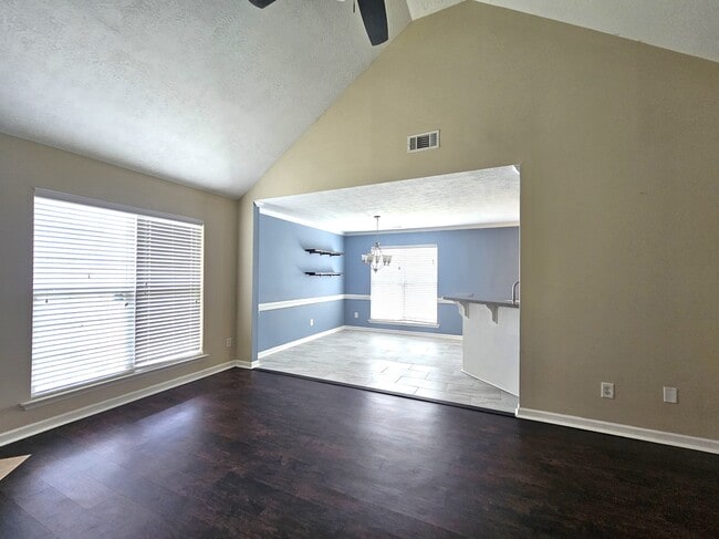 770 Michelle Ct