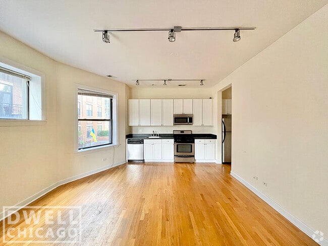Building Photo - 4750 N Sheridan Rd Rental