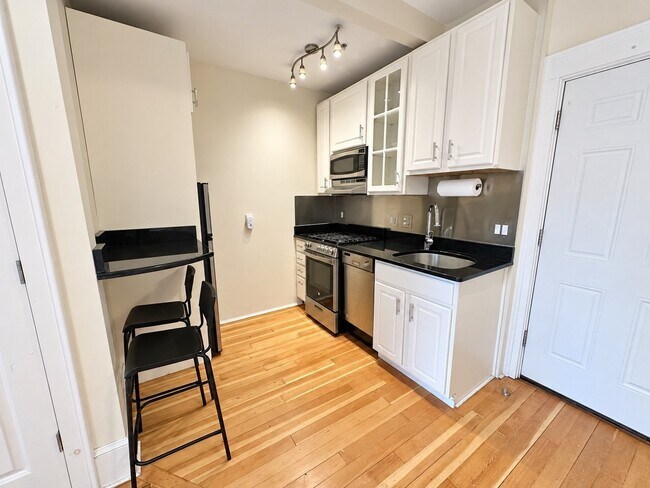 Photo - 75 Burbank St Unit 203