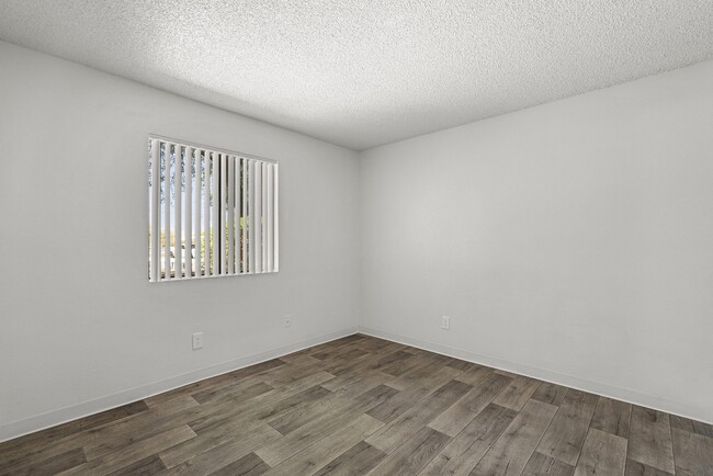 Photo - Acacia Hills