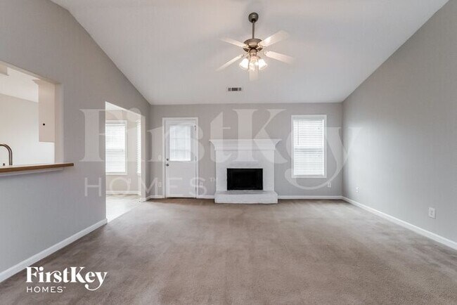 Photo - 204 Stream Side Ct