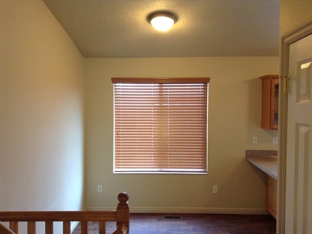 Photo - 612 E 550 N