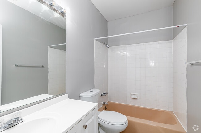 1BR, 1BA Classic - 803SF - Bathroom