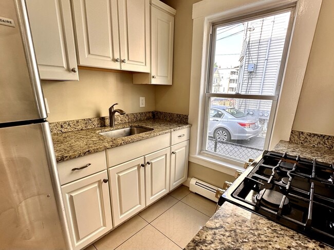 Photo - 119 Andover St Unit 2