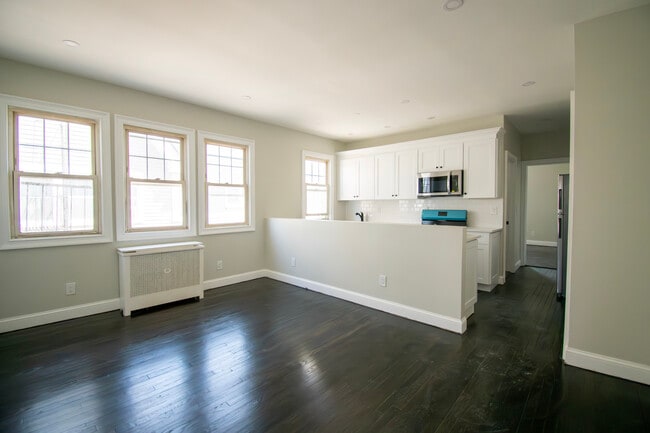 Photo - 840 Seaman Ave E Unit 2E