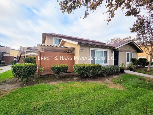 Building Photo - 12512 Cuesta Dr