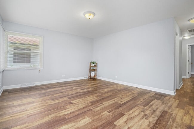 Photo - 16125 Marshfield Ave