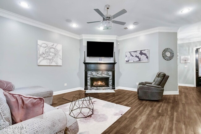 Photo - 205 Lo Saab Cove