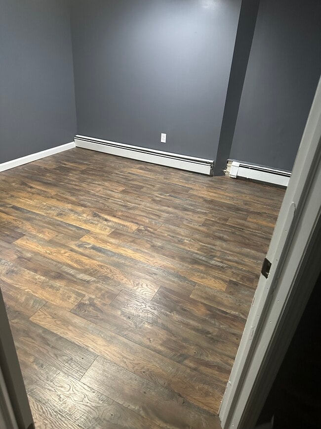 Photo - 522 Bayport Ave Unidad Apartment