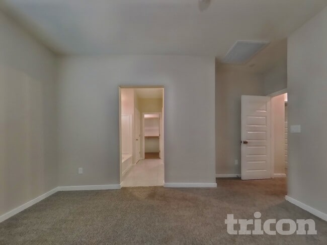 Photo - 1349 N Parkcrest