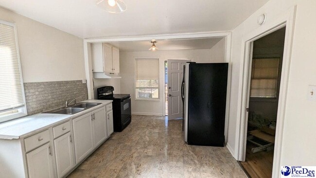 Photo - 803 Chase St