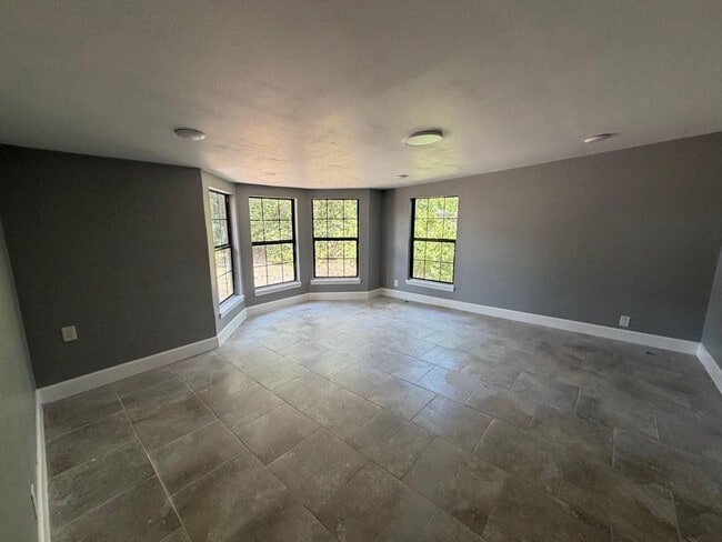 151 Darden Dr