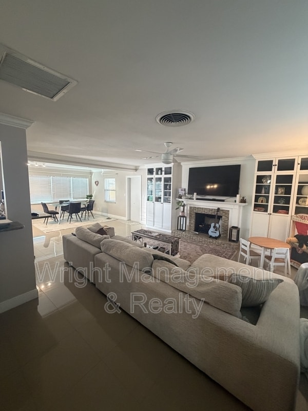 Photo - 2754 Renatta Dr