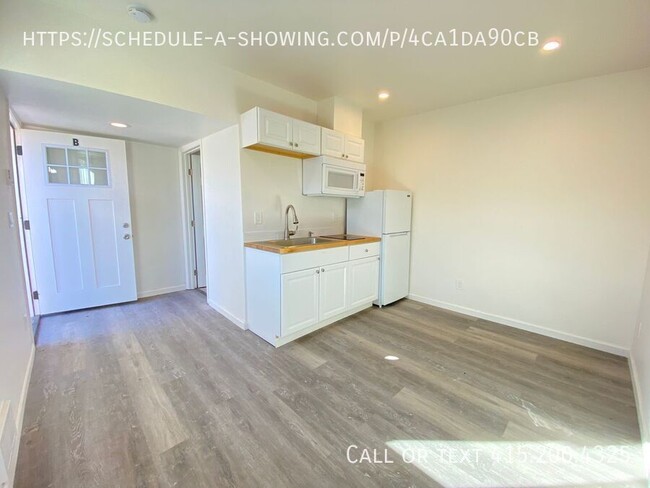 Renovated Studio Apartment in Seaside - Renovated Studio Apartment in Seaside Unit B