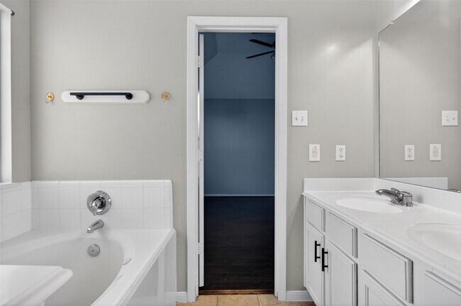 Photo - 6706 Portlick Dr