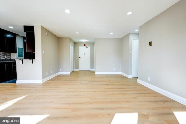 Photo - 1900 Lyttonsville Rd Unit 211