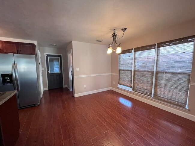 Photo - 540 E Timberlake Dr