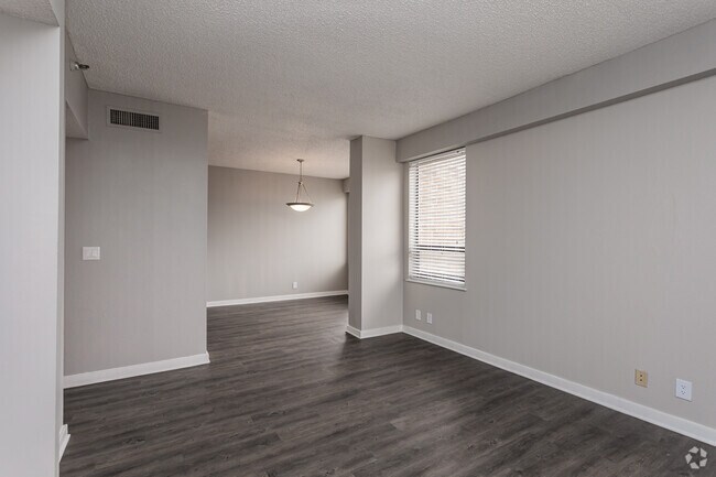 2BR, 2BA - 1527SF "The Ritz" Living Room & Dining Room