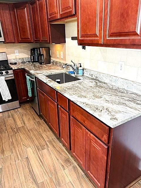298 Wickenden St Unit 4