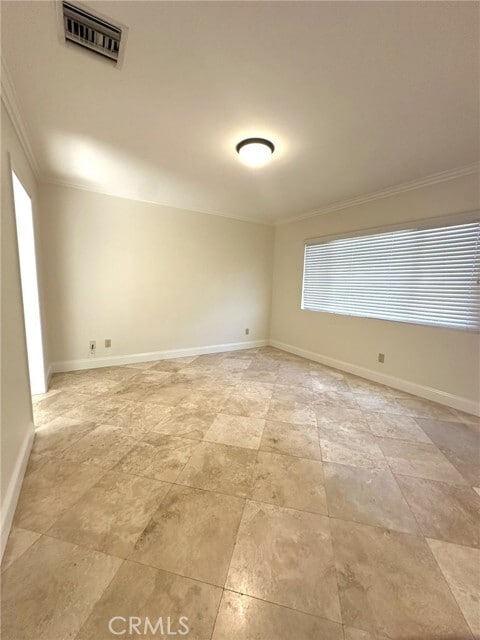 Photo - 16830 Wyandotte St