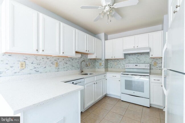 Photo - 307 Thyme Ln