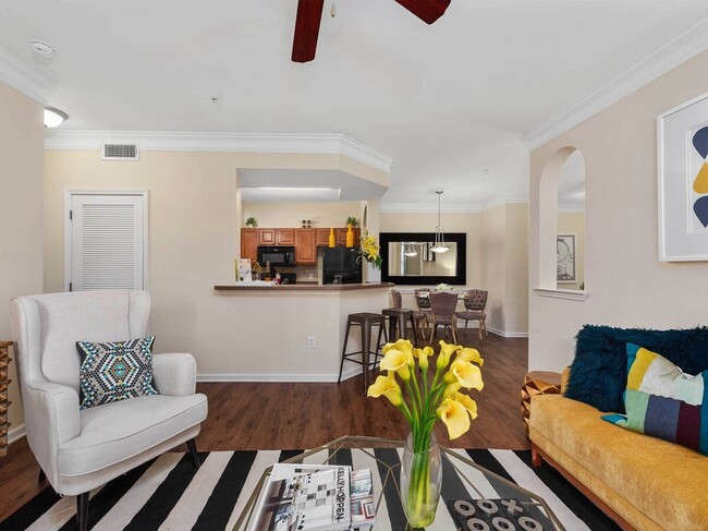 Photo - Warm, Welcoming, and Move-In Ready! Unidad AAW