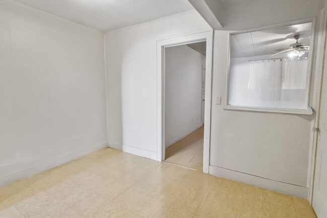 Photo - 704 N Washington St Unidad 2