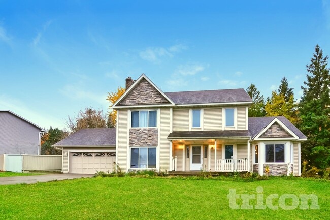 Building Photo - 11893 Dunhill Rd