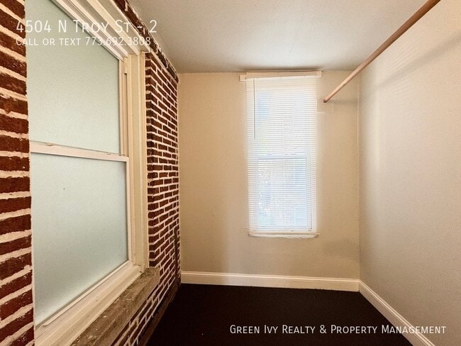 Photo - 4504 N Troy St Unit 2