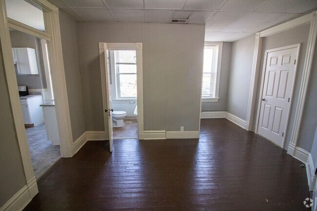 Building Photo - 4265 Oleatha Ave Unit 4265A Oleatha Rental