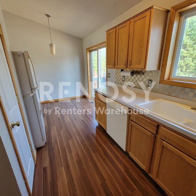 1505 Harvest Ln