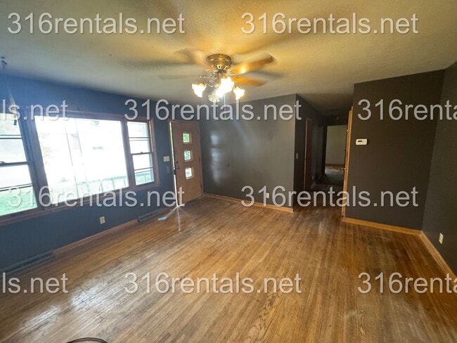 Photo - $975 - 3 bed 1 bath - Single Family Home