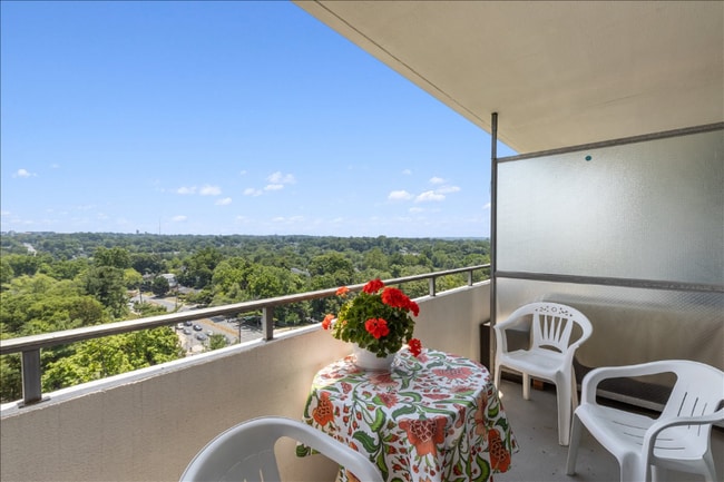 Photo - 5101 River Rd Unit 1506