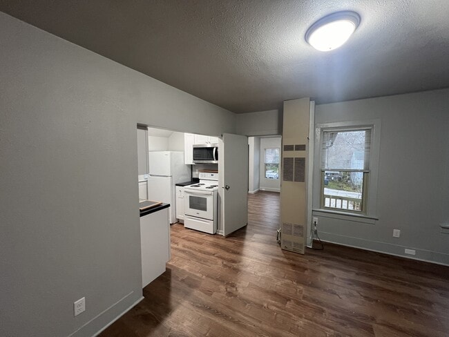 Photo - 1308 Maryland Ave Unit 1308A