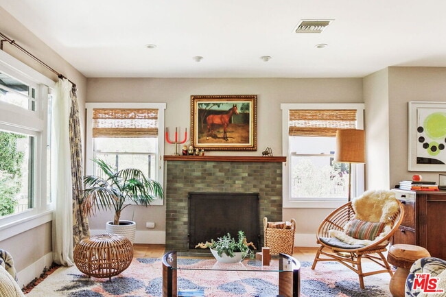 Photo - 2321 Observatory Ave