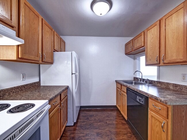 Highland Club Apartments