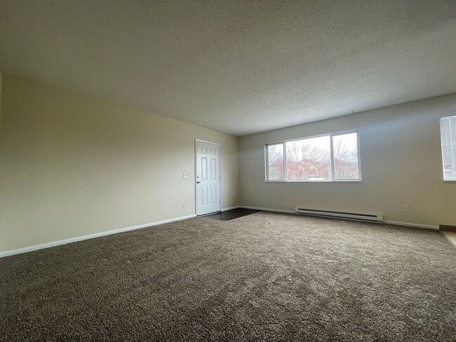 Photo - Spacious Montavilla 2 Bedroom Upstairs Uni... Unidad 1408