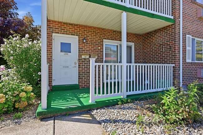 Photo - 1222-1226 East Livingston Street Unit 1226 A
