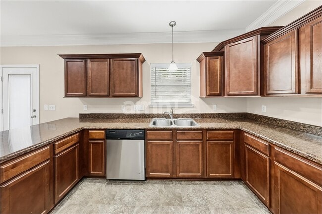 Photo - 2630 Anthem Way