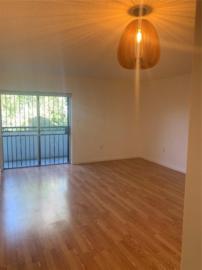 Photo - 2460 SW 18th Ave Unit 1205